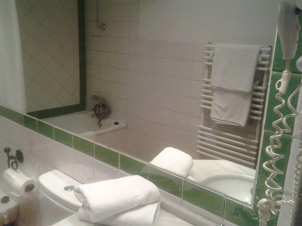Apartamentos Santa Ana Granada Bagian luar foto