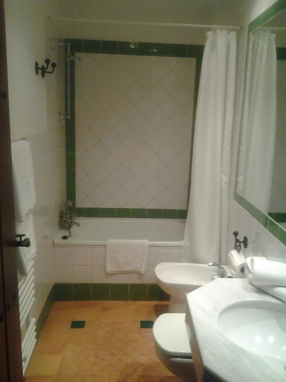 Apartamentos Santa Ana Granada Bagian luar foto